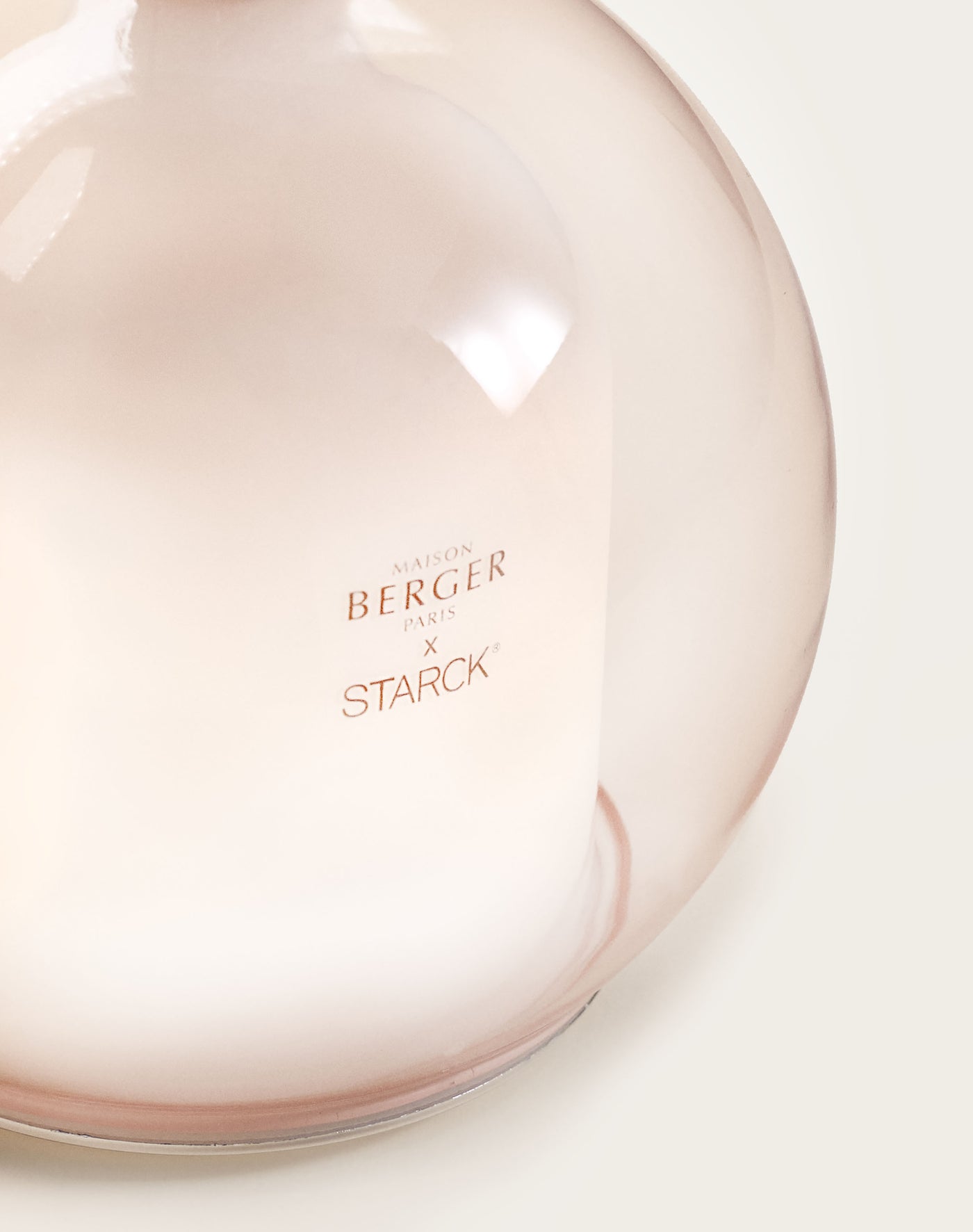 Starck Pink Mist Diffuser Set with Peau de Soie